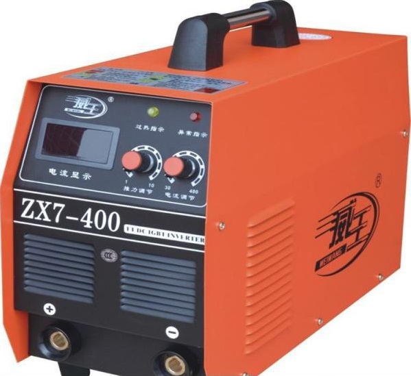 電焊機正面圖